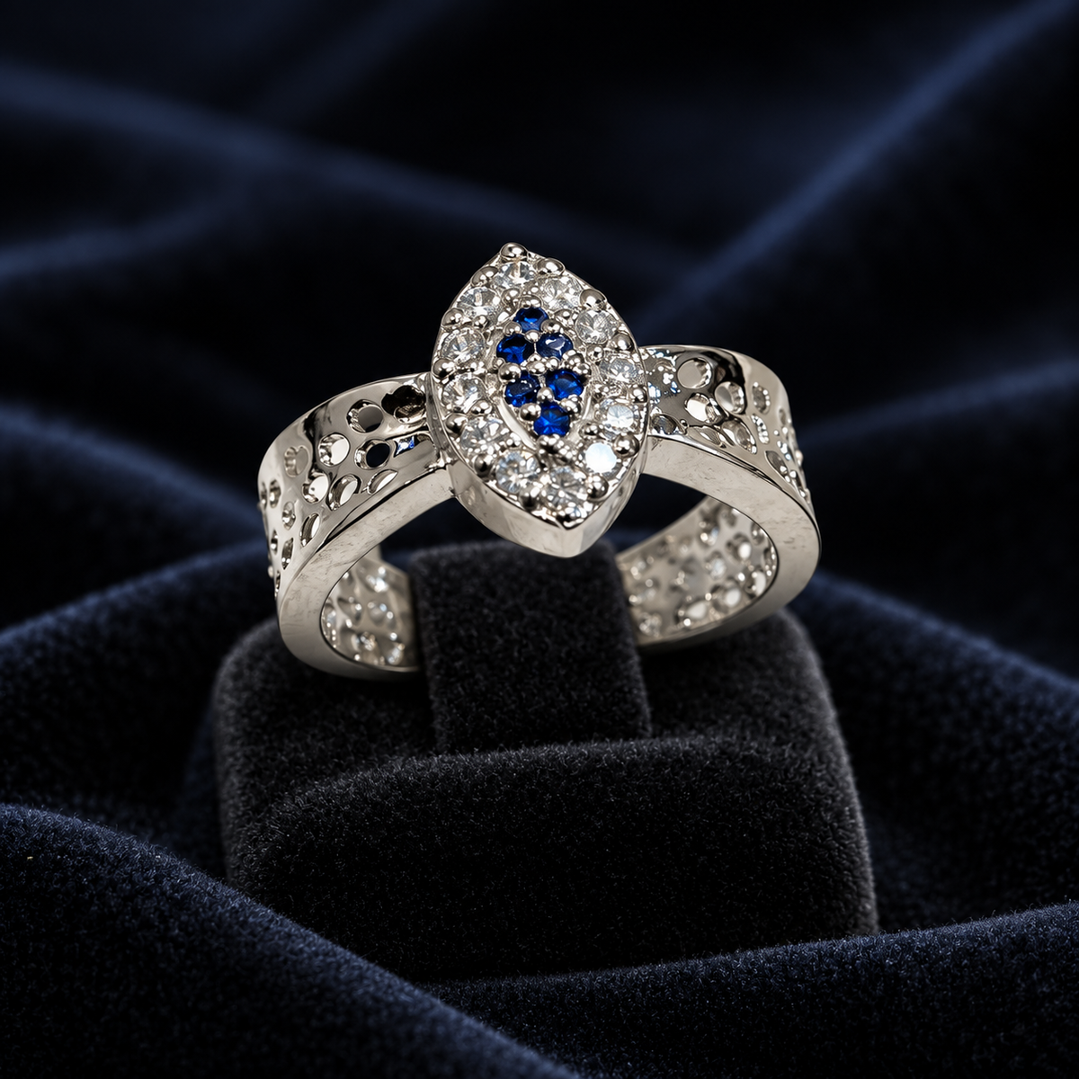 Rings R-002