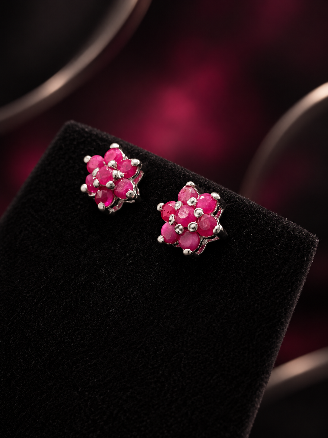 Studs S-005