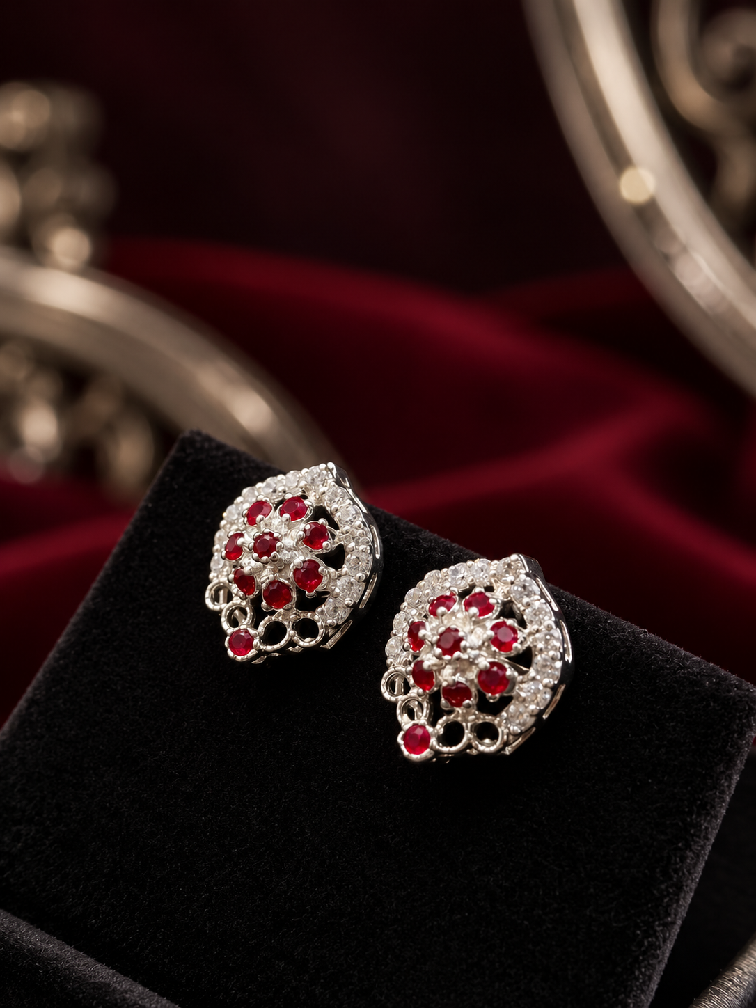 Studs S-009